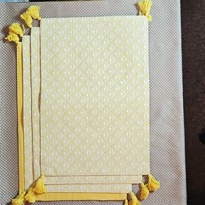 Set Four Placemats Bright Cheerful Tassles Yellow White Reversable 2 Sets Avial